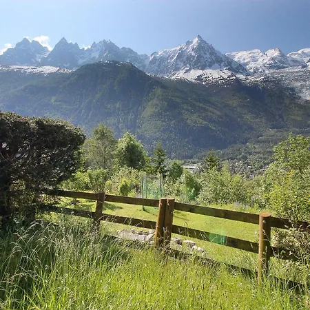 Le Cretet 2 - Views Of The Mont-blanc Chamonix Mont Blanc